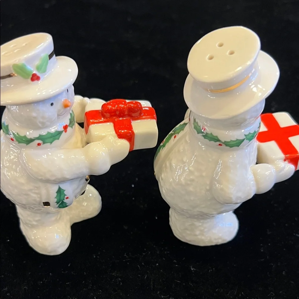 Lenox Happy Holly Days Snowmen Salt & Pepper Shakers
